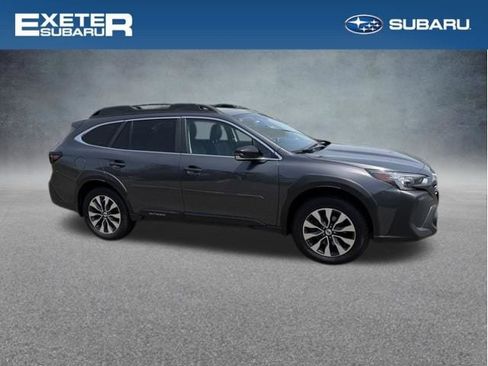 Used 2023 Subaru Outback Limited AWD/4WD image 3