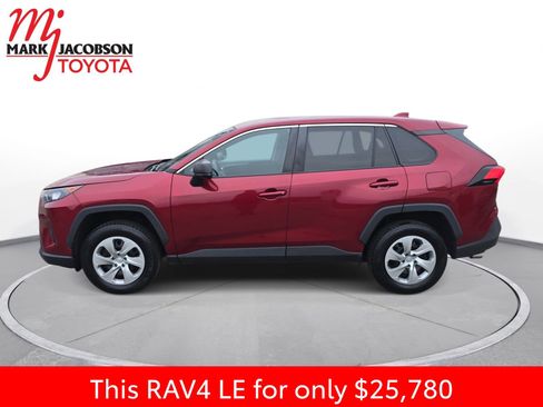 Used 2022 Toyota RAV4 LE image 14