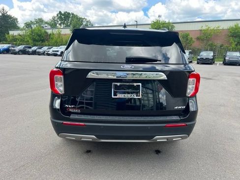 Used 2023 Ford Explorer XLT w/ Equipment Group 202A AWD/4WD image 6