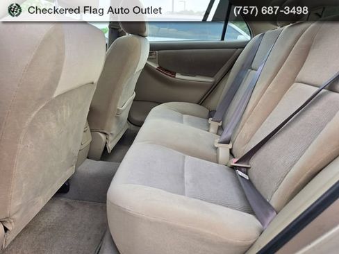 Used 2005 Toyota Corolla LE w/ Audio Value Pkg FWD image 15