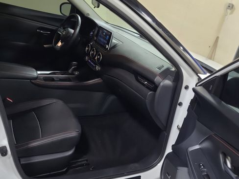 Used 2024 Nissan Sentra SR w/ SR Premium Package FWD image 14