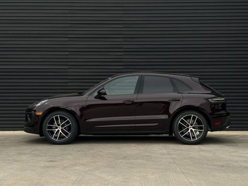 Certified 2026 Porsche Macan image 2