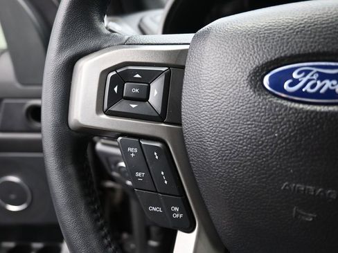 Used 2021 Ford Expedition XLT image 31