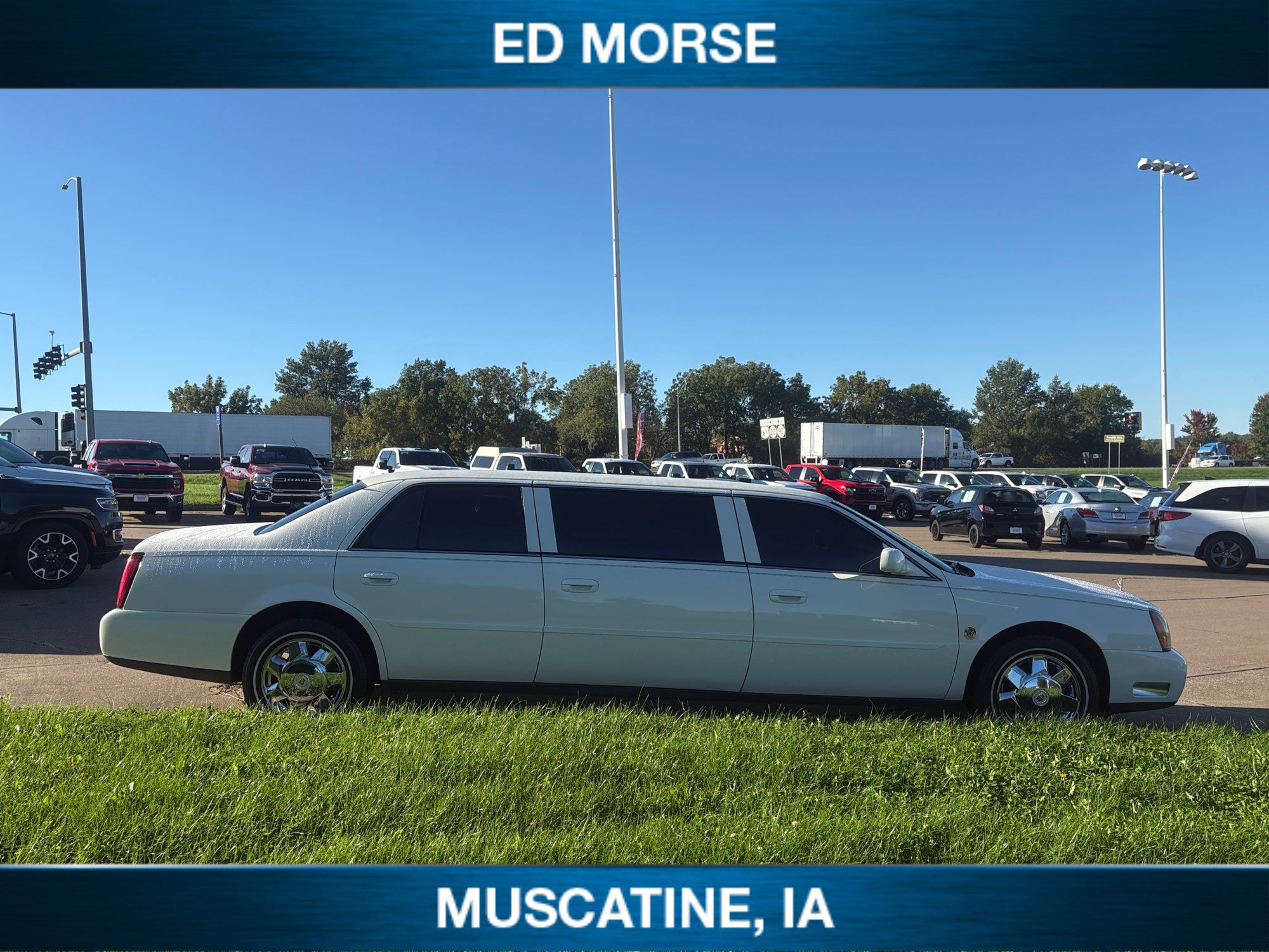 Used 2002 Cadillac De Ville Limousine FWD image 6