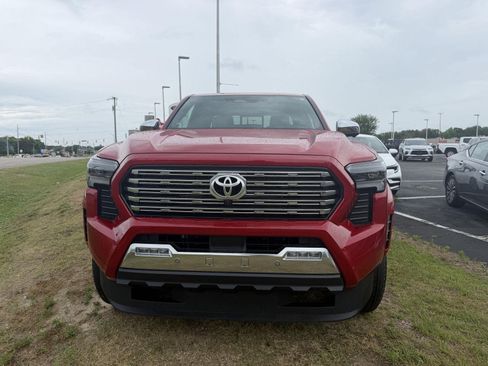 Used 2024 Toyota Tacoma Limited w/ Limited Package (LT) AWD/4WD image 2