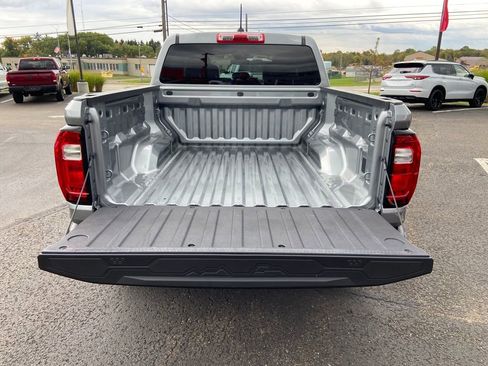 Used 2023 GMC Canyon Elevation image 18