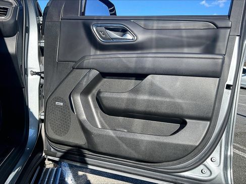 Used 2024 GMC Yukon AT4 w/ AT4 Premium Plus Package image 23