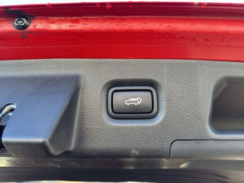 Used 2023 Hyundai Santa Fe Limited image 8