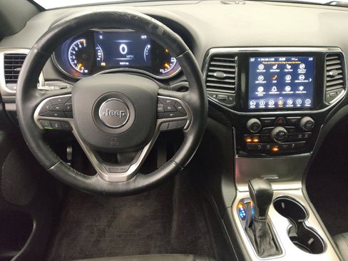 Used 2019 Jeep Grand Cherokee Altitude RWD image 22