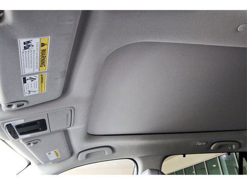 Used 2023 Honda Pilot Touring image 32