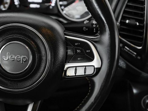 Used 2021 Jeep Compass Latitude image 15