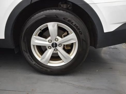 Used 2023 Kia Sorento LX FWD image 35