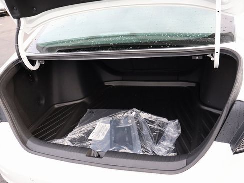 Certified 2025 Honda Accord Touring image 15