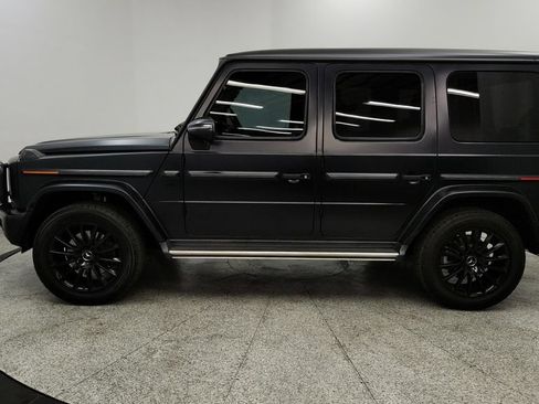 Used 2023 Mercedes-Benz G 550 image 2