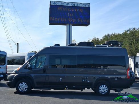 Used 2022 RAM ProMaster 3500 w/ Lane Management Group image 2
