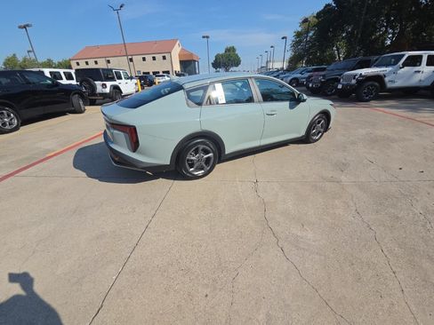 Used 2025 Kia K4 FWD image 7