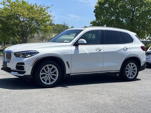 Used 2023 BMW X5 xDrive40i w/ Parking Assistance Package image 23