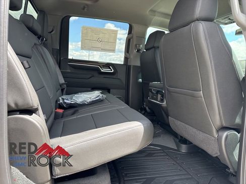 New 2026 GMC Sierra 2500 SLT w/ SLT Premium Package AWD/4WD image 13