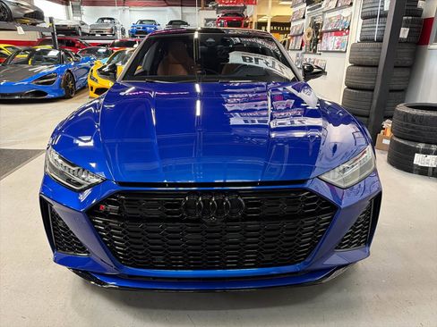 Used 2023 Audi RS 7 Sportback image 2