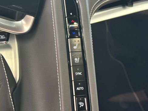 New 2025 Chevrolet Corvette E-Ray image 15