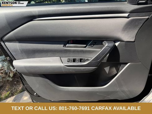 Used 2025 MAZDA CX-50 AWD 2.5 S w/ Premium Package image 18