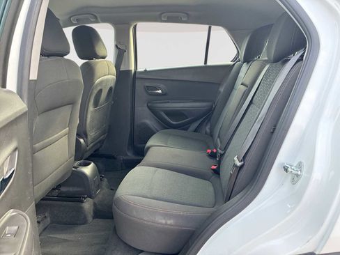 Certified 2018 Chevrolet Trax LS image 24