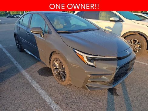 Used 2023 Toyota Corolla SE w/ Carpet Mat Package (TMS) FWD image 3