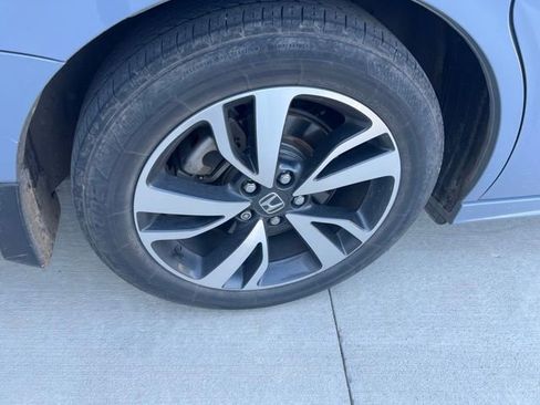 Used 2023 Honda Odyssey Touring image 5