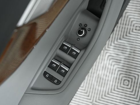 Used 2022 Audi A4 2.0T Premium w/ Convenience Package image 37