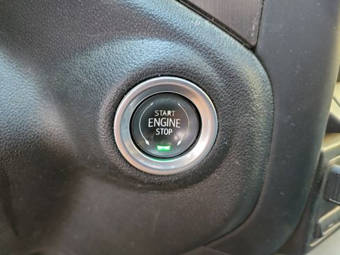 Used 2022 GMC Sierra 1500 AT4 w/ AT4 Premium Package image 19