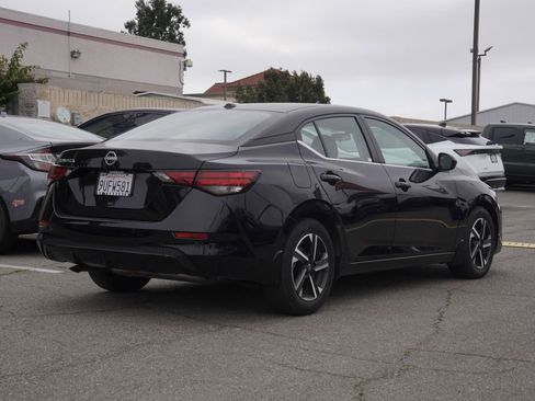 Used 2025 Nissan Sentra SV w/ Trunk Package FWD image 4