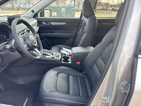 New 2025 MAZDA CX-5 AWD 2.5 S w/ Premium Plus Pkg image 16