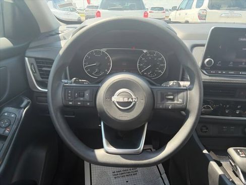 Used 2024 Nissan Rogue S FWD image 15