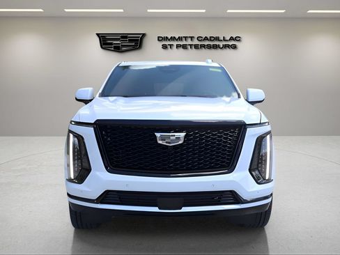 New 2026 Cadillac Escalade ESV Sport w/ LPO, ONYX Package AWD/4WD image 8