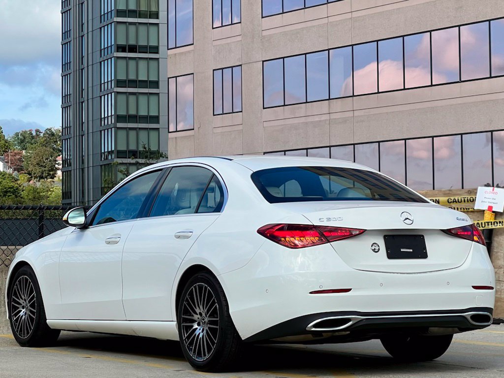Used 2023 Mercedes-Benz C 300 4MATIC Sedan image 5
