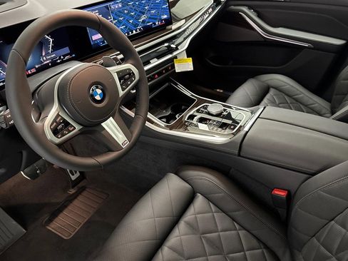 Used 2026 BMW X5 xDrive40i w/ M Sport Package image 4