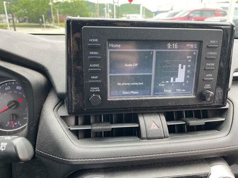 Used 2019 Toyota RAV4 LE w/ Carpet Mat Package AWD/4WD image 7