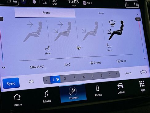 Certified 2024 Chrysler Pacifica Touring-L image 30