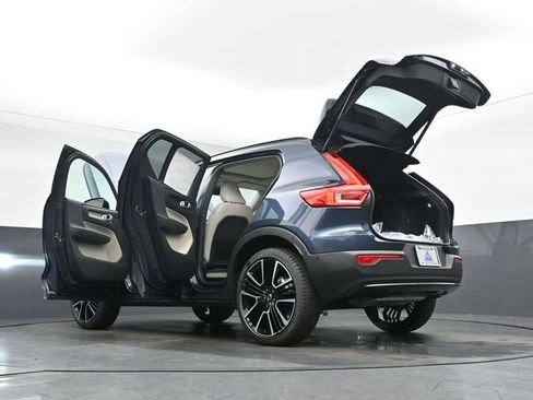 New 2026 Volvo XC40 B5 Ultra w/ Protection Package Premier image 55