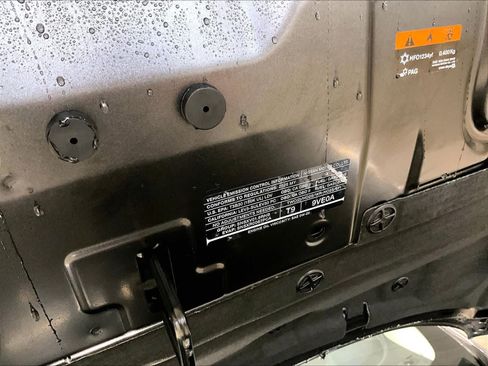 Used 2025 Nissan Versa SV w/ Trunk Package image 34