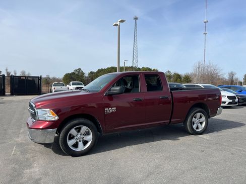 Used 2024 RAM 1500 Classic SLT image 4