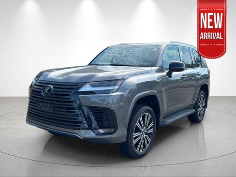 Used 2023 Lexus LX 600 4WD w/ Appearance Package image 1