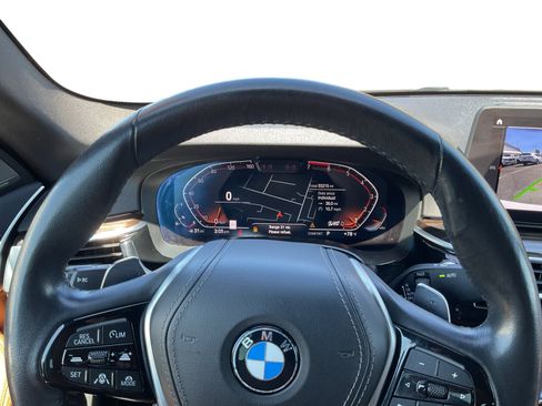 Used 2023 BMW 530i w/ Premium Package RWD image 12