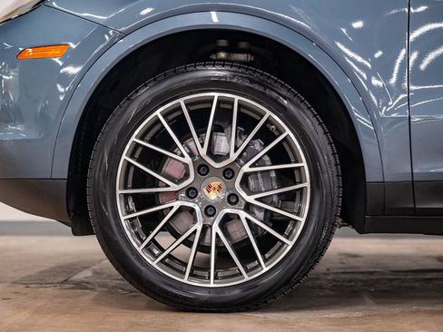 Used 2019 Porsche Cayenne AWD/4WD image 28