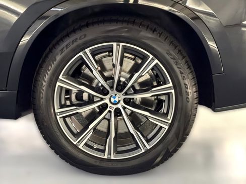 Used 2026 BMW X5 xDrive50e w/ M Sport Package image 12