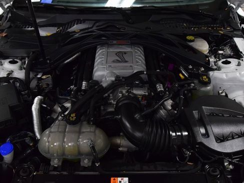 Used 2021 Ford Mustang Shelby GT500 w/ Technology Package image 30