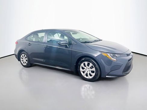 Used 2026 Toyota Corolla LE FWD image 23