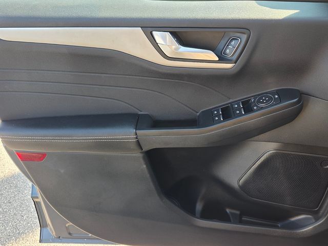 Used 2022 Ford Escape SEL FWD image 29