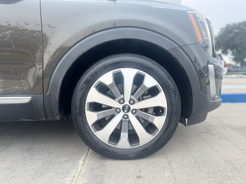 Used 2020 Kia Telluride S w/ S 8 Passenger Seating Package image 21