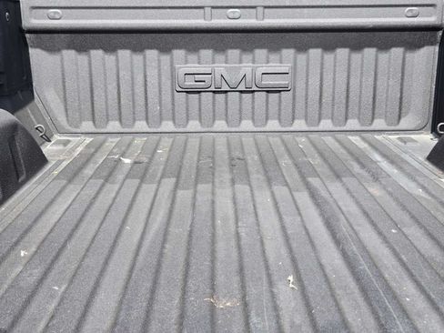 Used 2025 GMC Sierra 1500 AT4 w/ AT4 Premium Package AWD/4WD image 31